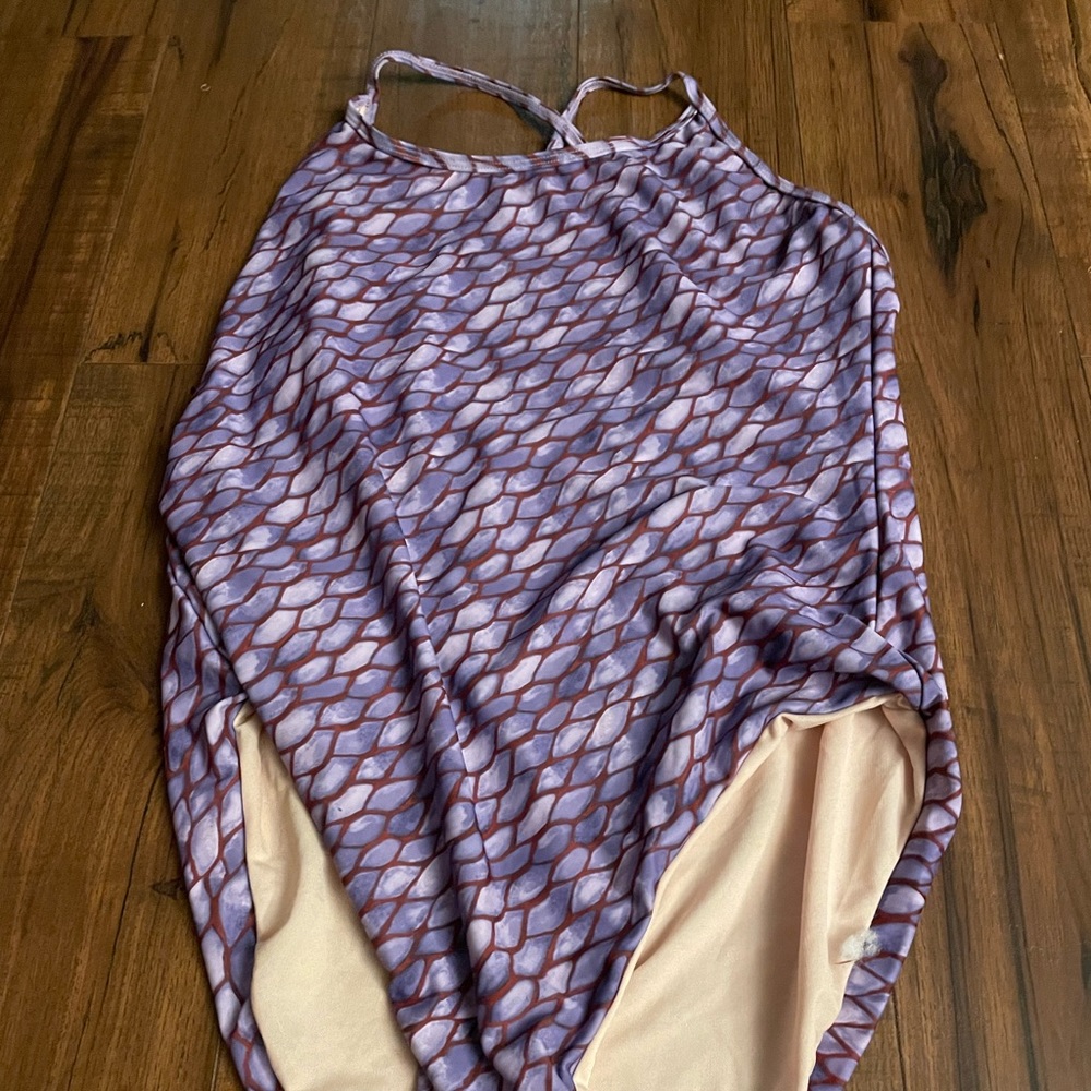 Mott50 margherita one piece swimsuit Size extra large 
SPF 50+
Brand new